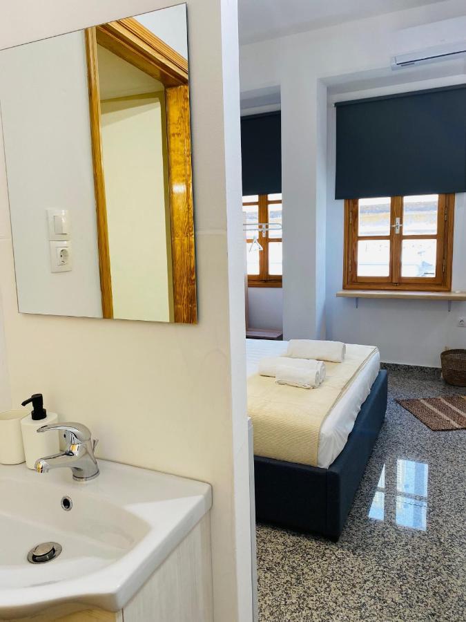 Homdwell Fine Living 2 Apartment Ermoupoli Bagian luar foto